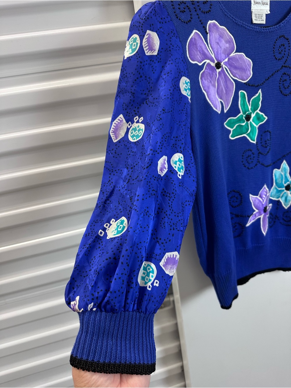 Neiman Marcus Cobalt Blue Floral Applique Puff Sleeve Sweater - Picture 6 of 13